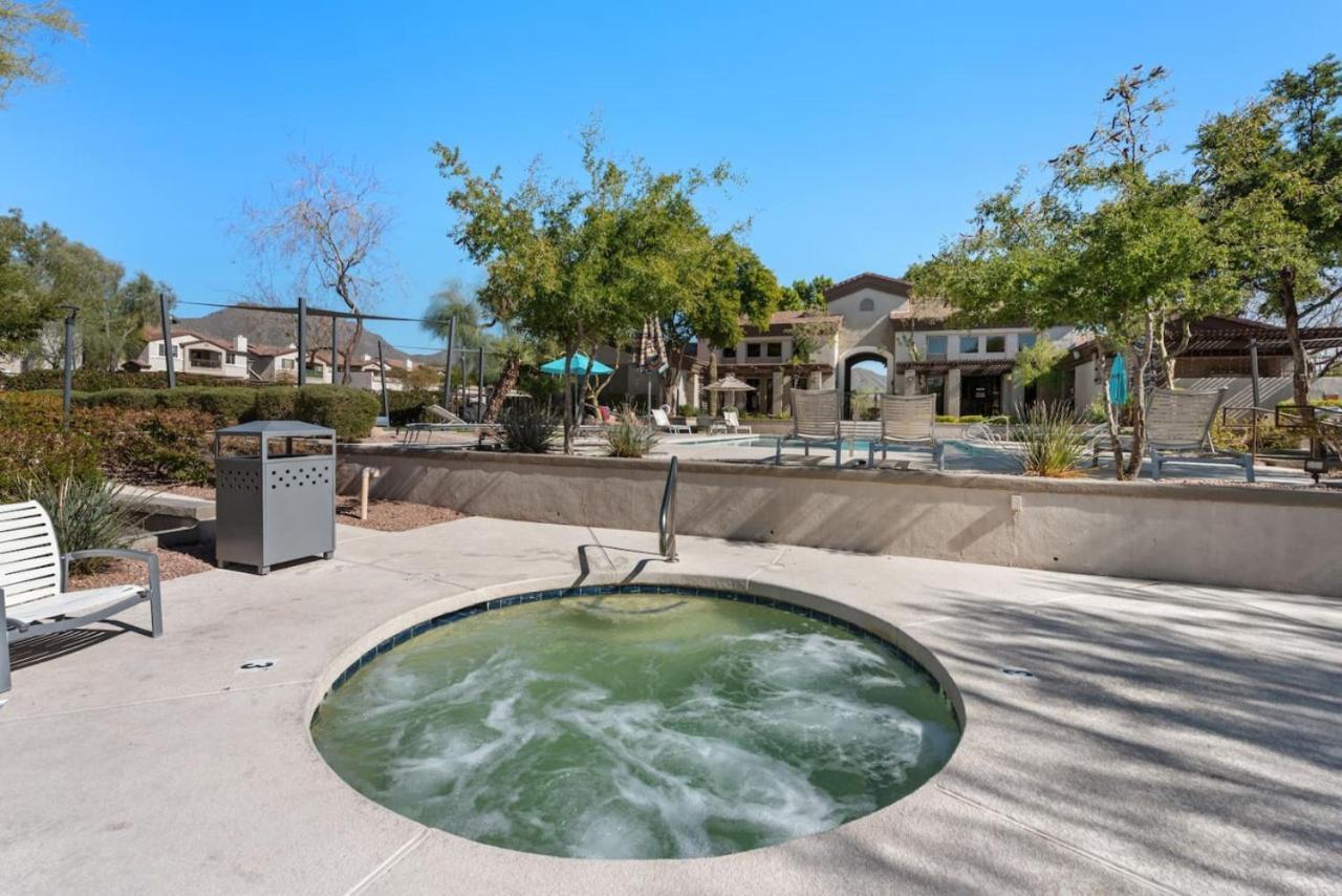 Chic 1br - Scottsdale, Pet-friendly, Sunrise Peak Apartment *